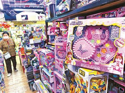 兒童玩具與化妝品 警惕混淆背后的市場陷阱與安全隱患
