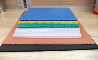 品質(zhì)守護(hù)建筑未來——盛美隆妙冠中空直邊塑料建筑模板代理頌